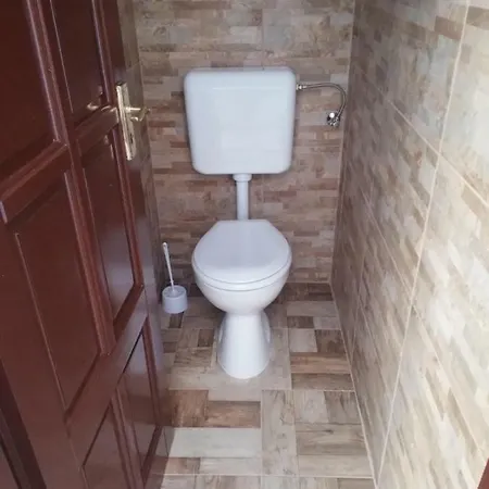 Kozponti Apartman * 시오포크